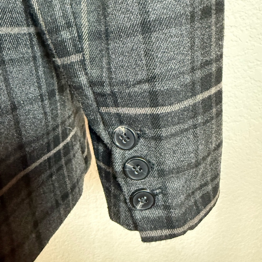 4th and Reckless Plaid Blazer M - Picture 6 of 10